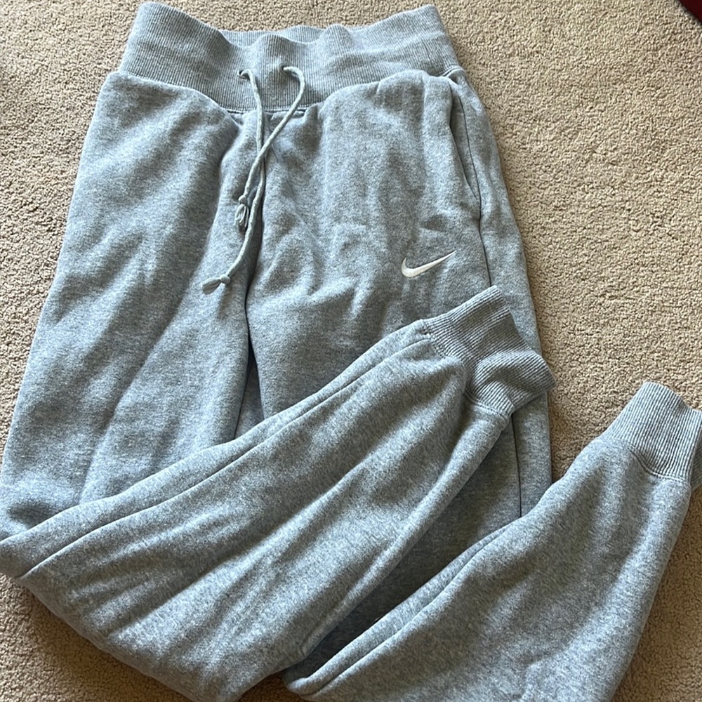 Nike women sweatpants